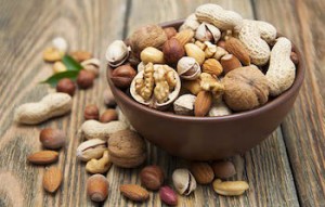Picture of bowl of nuts